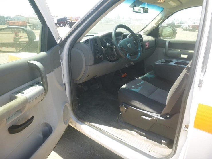 2007-chevrolet-2500-image-8