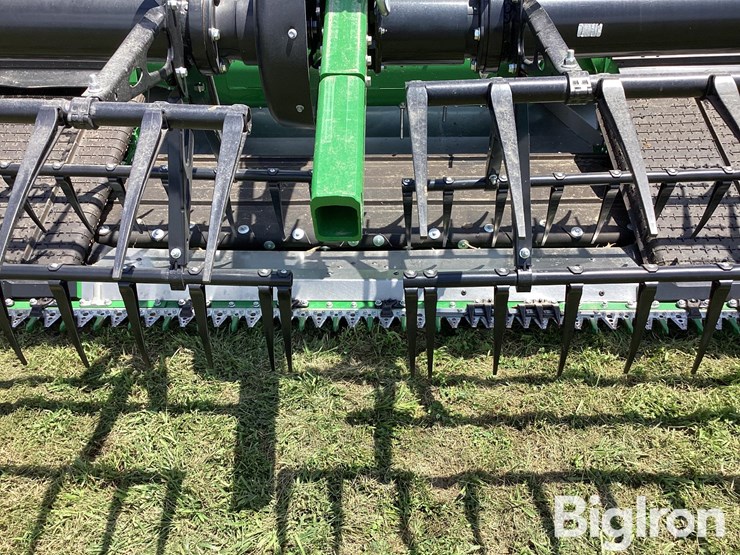 2025-john-deere-hd35f-image-13