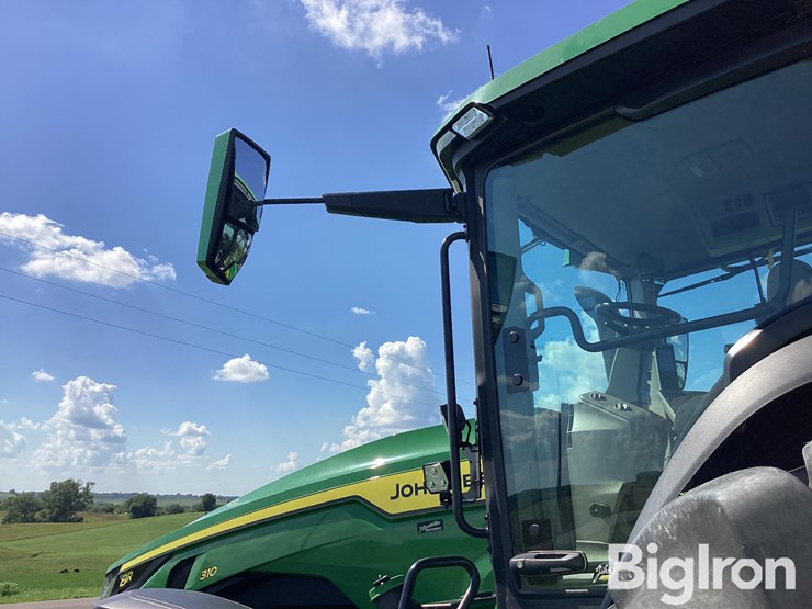 2022-john-deere-8r-310-image-18