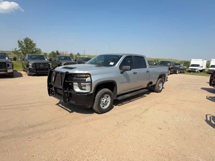 2021-chevrolet-silverado-2500hd-image-1