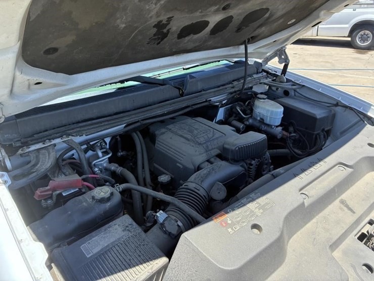 2012-gmc-sierra-2500-image-13
