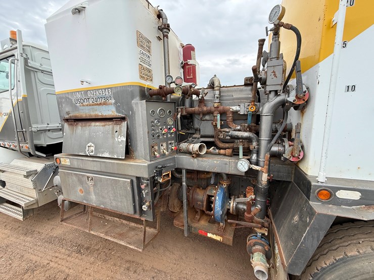 2014-western-star-4900-image-14