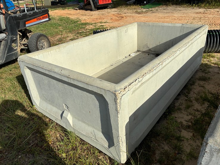 #20215-•-water-trough-image-4