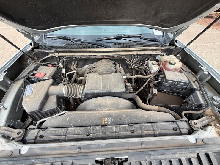2021-chevrolet-silverado-2500hd-image-23