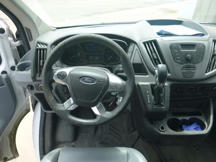 2017-ford-transit-image-9