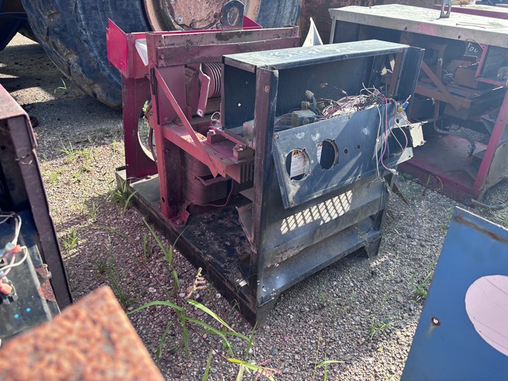 #39073-•-lincoln-electric-dc-600-welder-|-for-parts/repairs-image-1