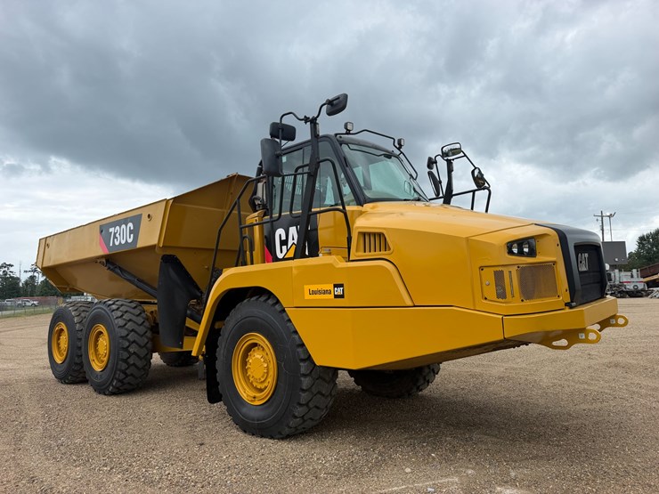 caterpillar-730c-image-1