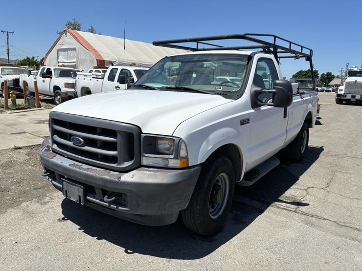 2004-ford-f250-image-1
