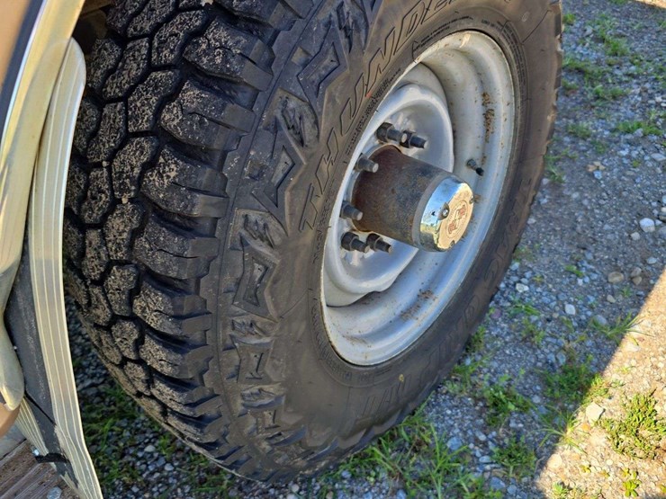 1996-ford-f-250-xlt,-extended-cab,-5.8l,-gas,-bench-seat,-cloth,-4wd,-power-windows,-dmi-bumper,-gooseneck-ball,-spare-tire,-177,236-miles,-gas,-vin--1fth26h9tea7672-image-14