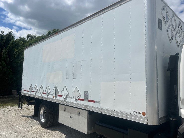 2001-gmc-t7500-image-16