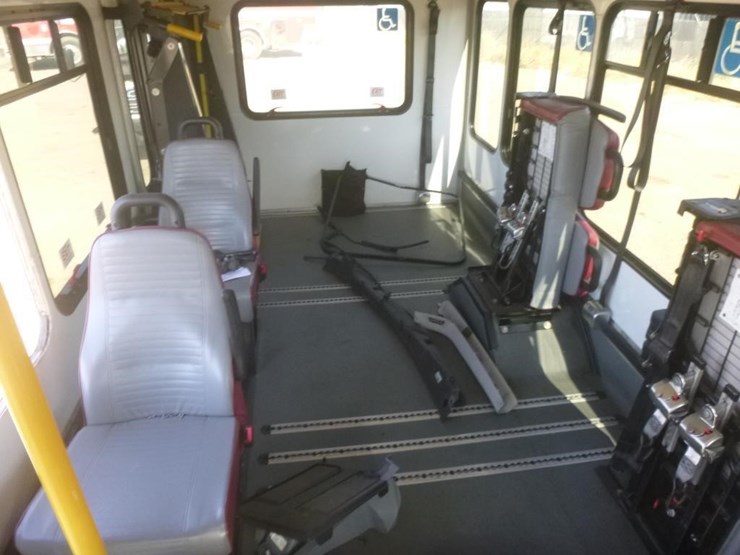 2019-ford-transit-image-8