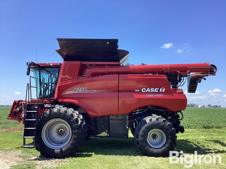 2019-case-ih-8250-image-8