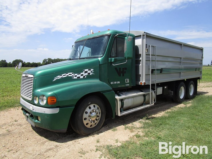 2003-freightliner-cst120-century-classic-t/a-grain-truck-image-1