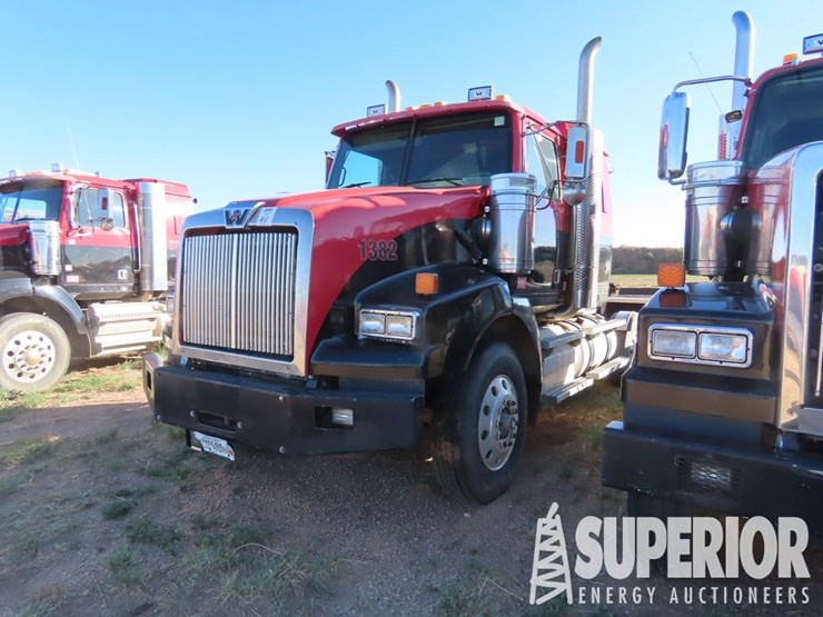 2011-western-star-4900-image-1