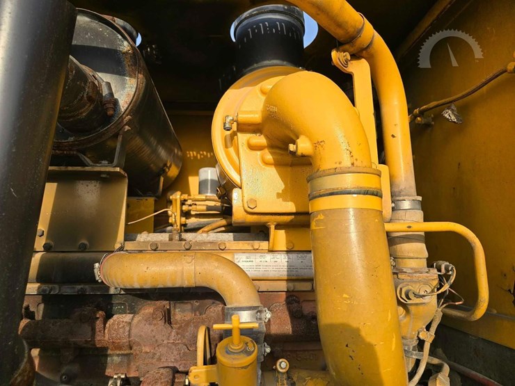 caterpillar-120h-image-19