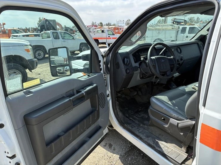 2014-ford-f250-sd-image-13