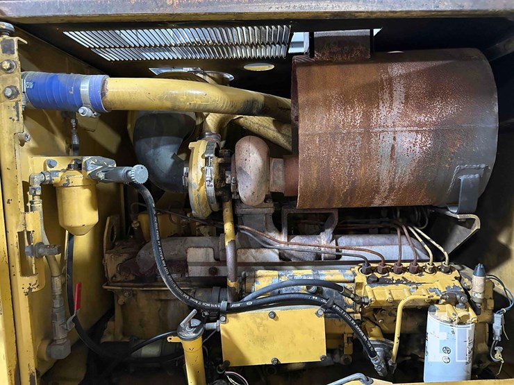 2001-caterpillar-140h-image-25