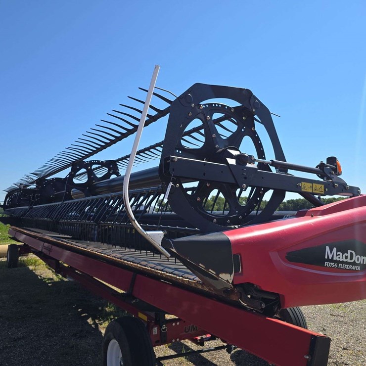 2015 Mac-Don FD 75-S 40ft Draper, Flex Draper, 1 owner, Flex Floating Technology, John Deere Face Plate Adapter, s/n- 273168