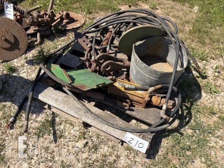 tractor-parts-&-hoses-image-1