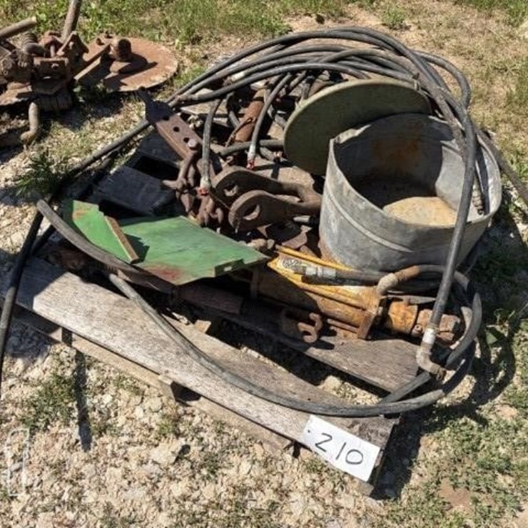 TRACTOR PARTS & HOSES