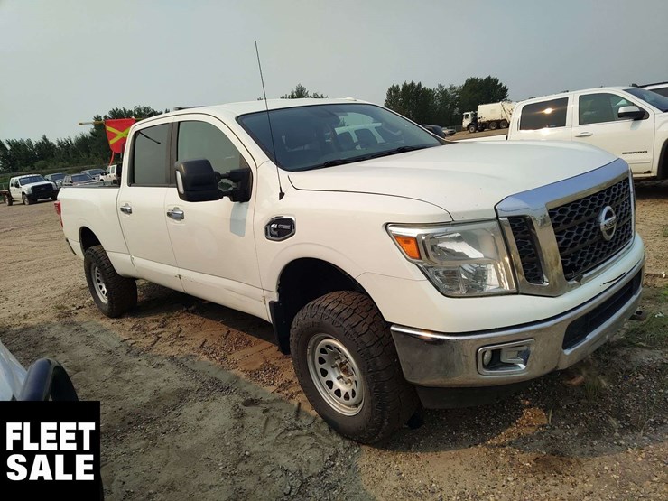 2017-nissan-titan-image-4