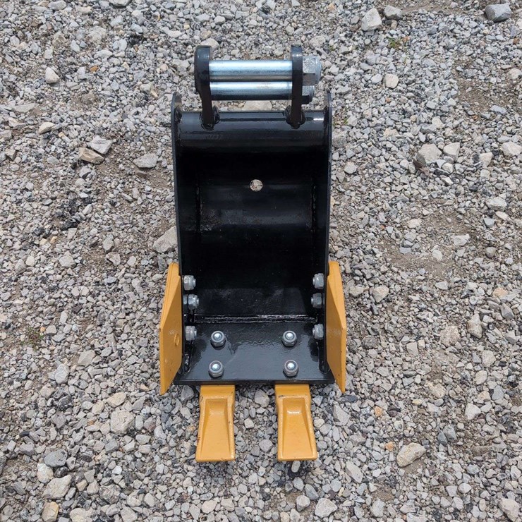 I Ranch Mini Excavator 20CM tooth Bucket