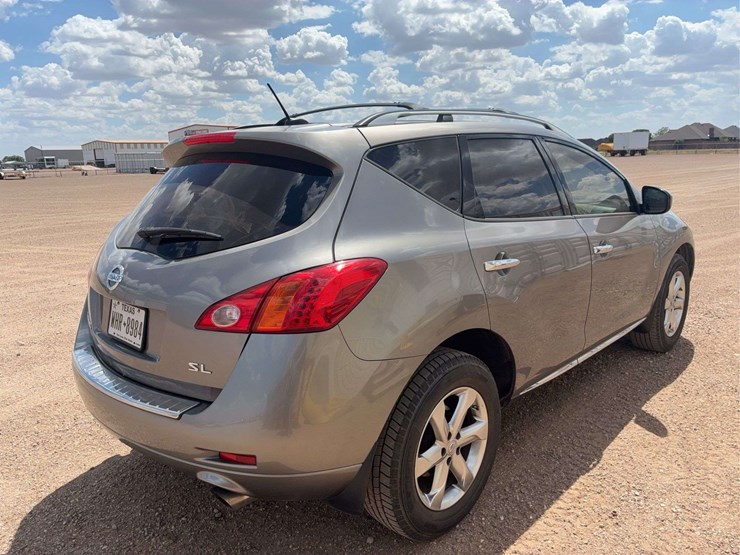 2010-nissan-murano-image-3