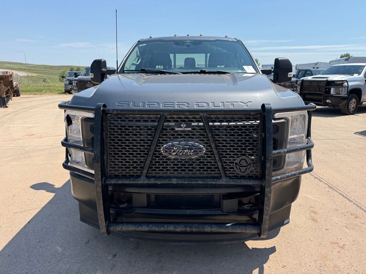 2023-ford-f250-image-3