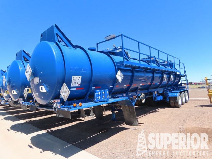 2018-worley-8000-gal-3-axle-transport-trailer-image-1