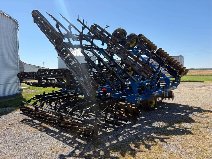 2024-landoll-877-image-8