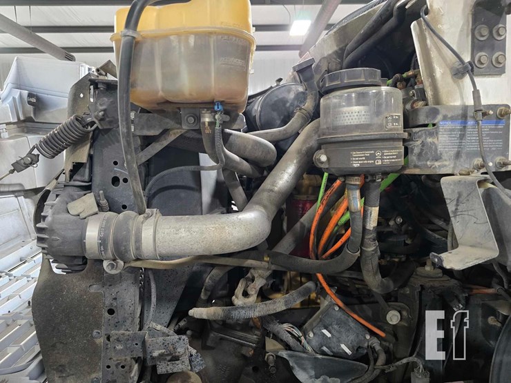 2006-gmc-topkick-c8500-image-23
