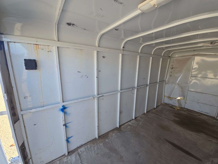 enclosed-cargo-trailer-image-12