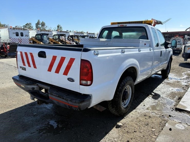 2004-ford-f250-sd-image-3