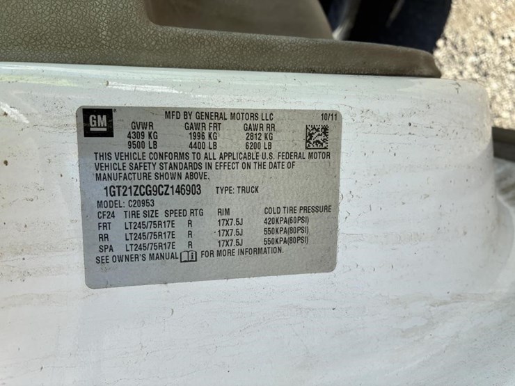 2012-gmc-sierra-2500-image-22