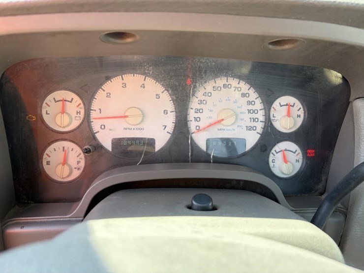 2005-dodge-ram-2500-image-14