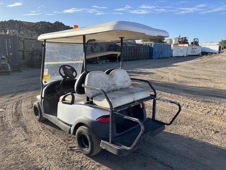 club-car-golf-cart-image-4