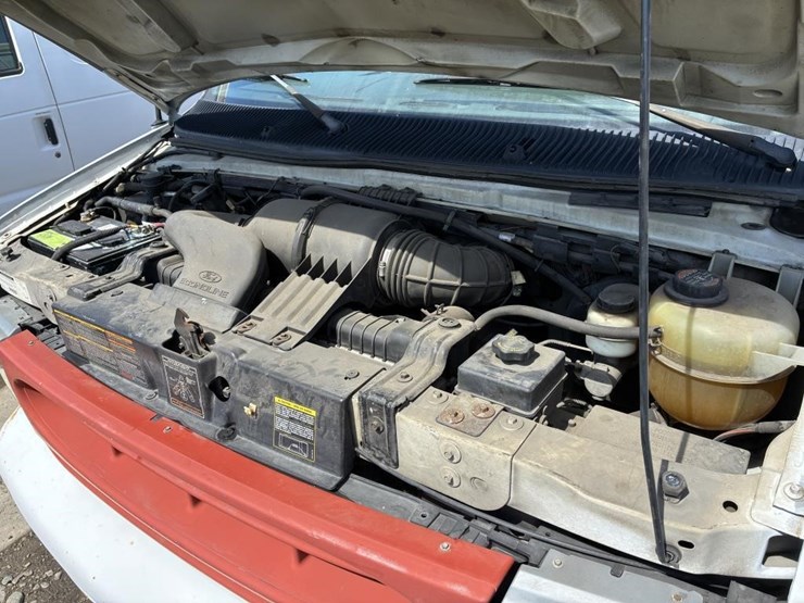 2001-ford-e350-image-12