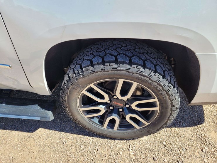 2016-gmc-yukon-xl-image-9