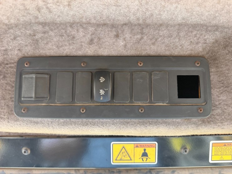 caterpillar-730c-image-15