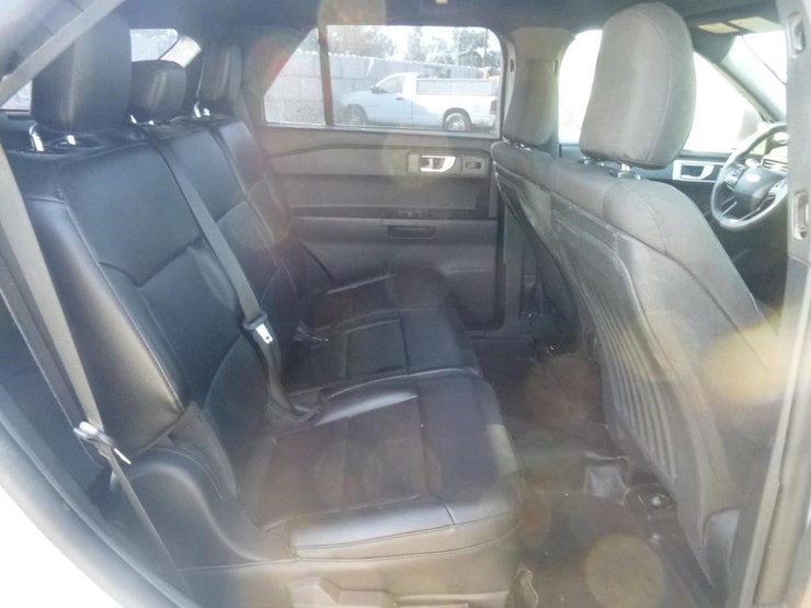 2020-ford-explorer-image-20