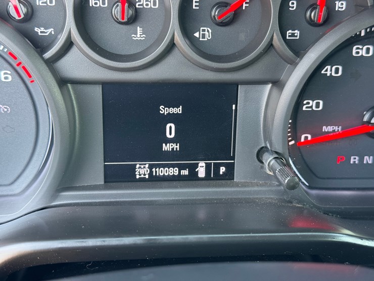 2021-chevrolet-silverado-2500hd-image-18