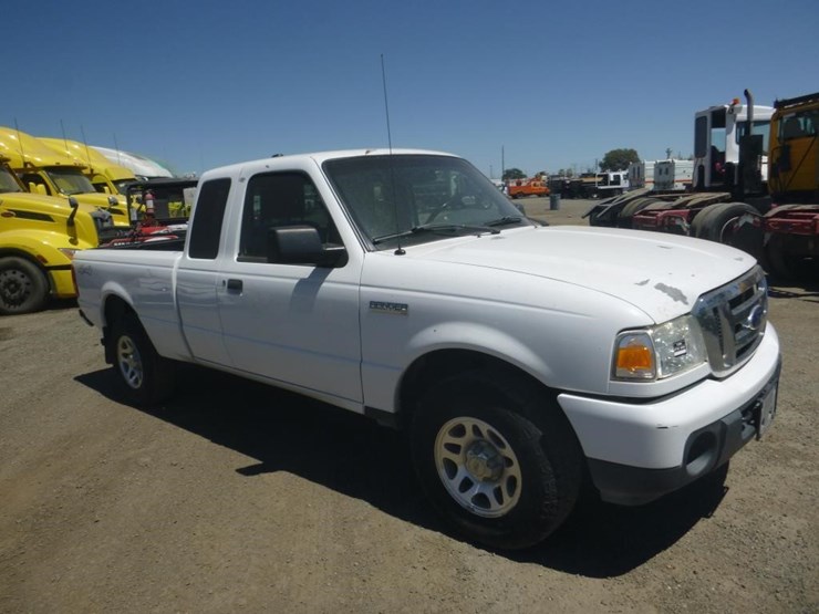 2011-ford-ranger-image-2
