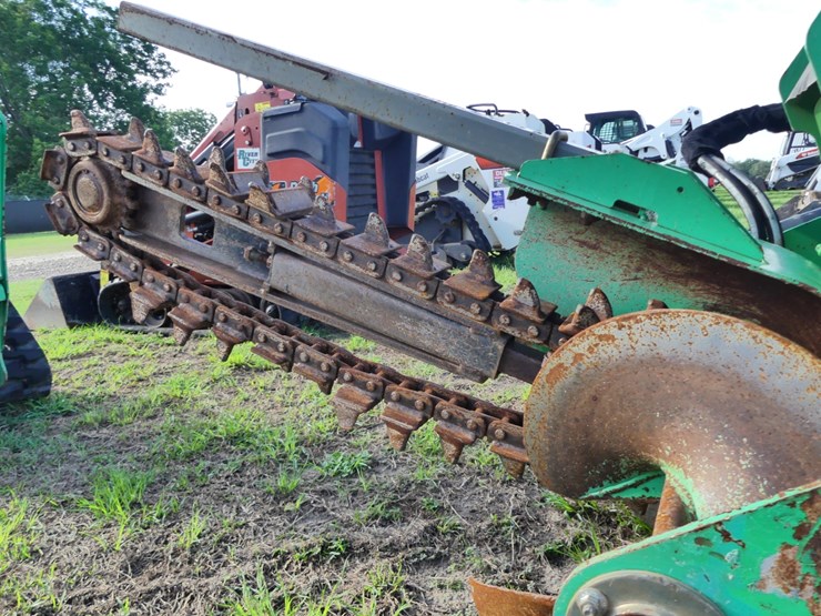 ditch-witch-c16x-image-9
