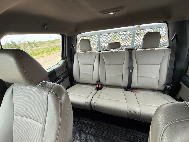 2022-ford-f250-image-14