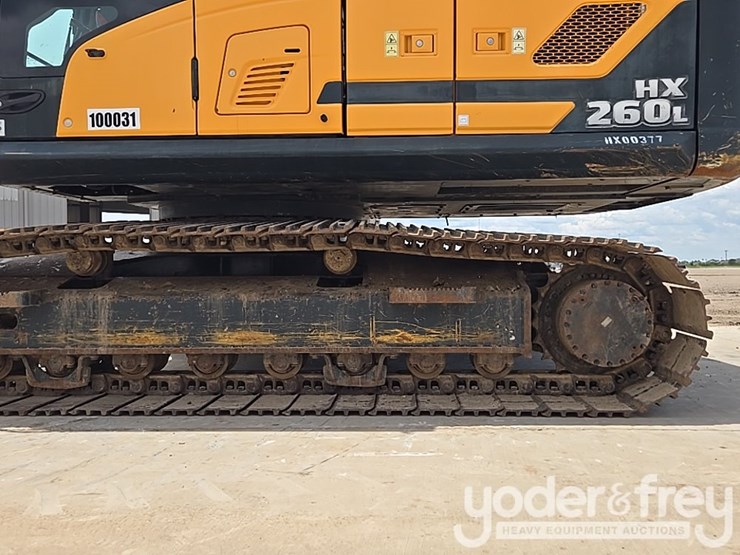 hyundai-hx260l-image-11