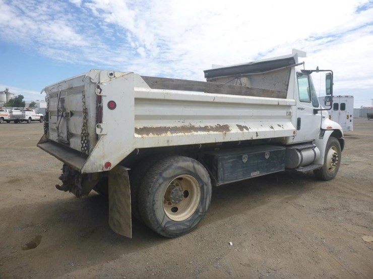 2013-international-durastar-4300-image-3