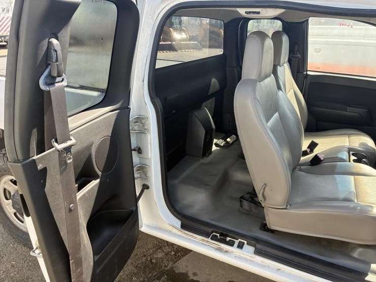 2009-chevrolet-colorado-image-11