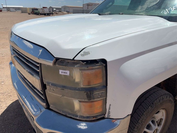 2015-chevrolet-silverado-2500-image-16