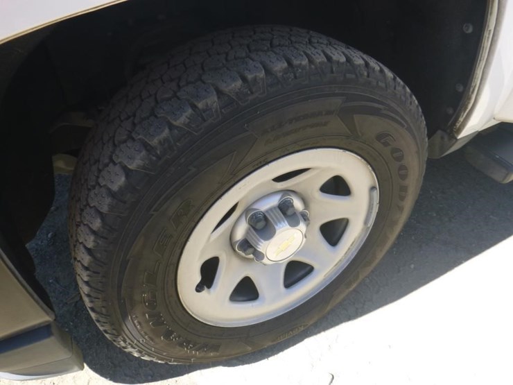 2018-chevrolet-1500-image-13