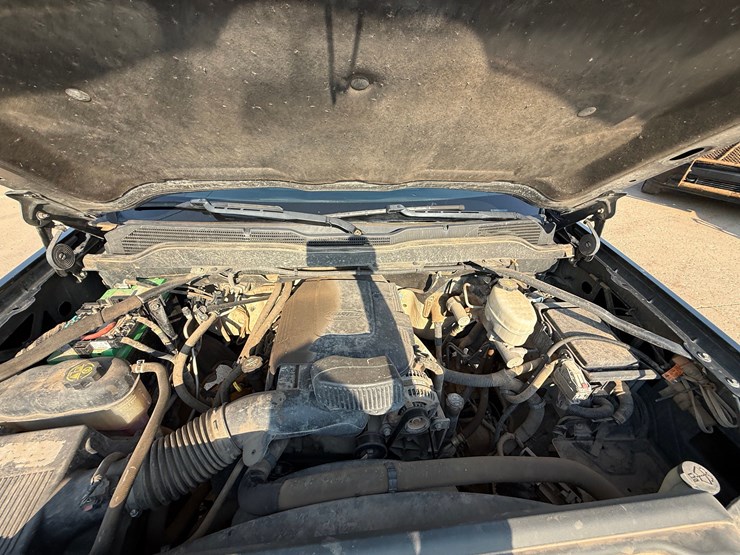 2019-chevrolet-silverado-2500hd-image-21